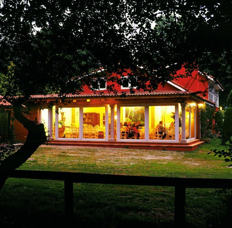 Bungalow Camping Los Manzanos 산타크루즈드올레로스 외부 사진